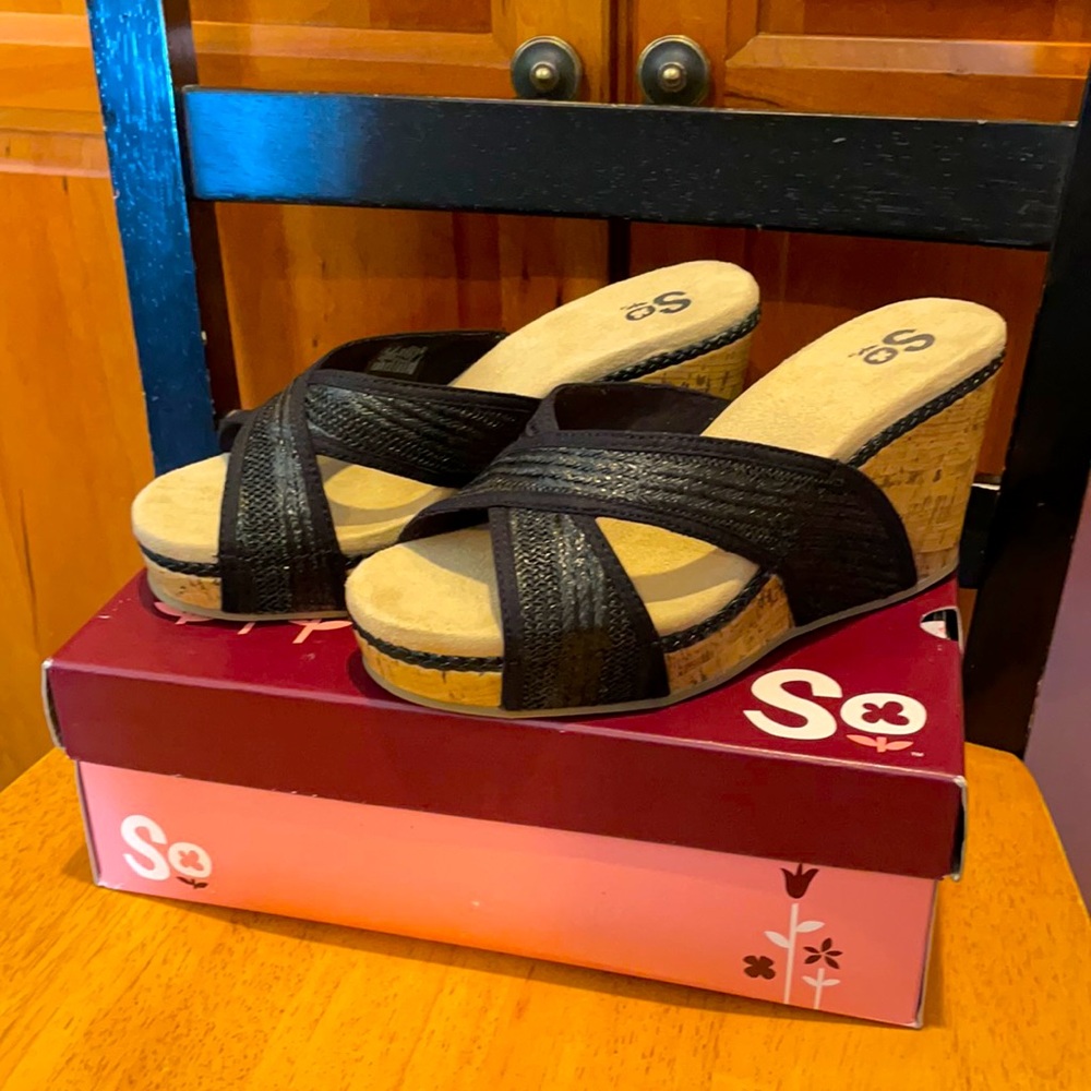 Women’s SO Summer Wedges Size 8.5 New in Box